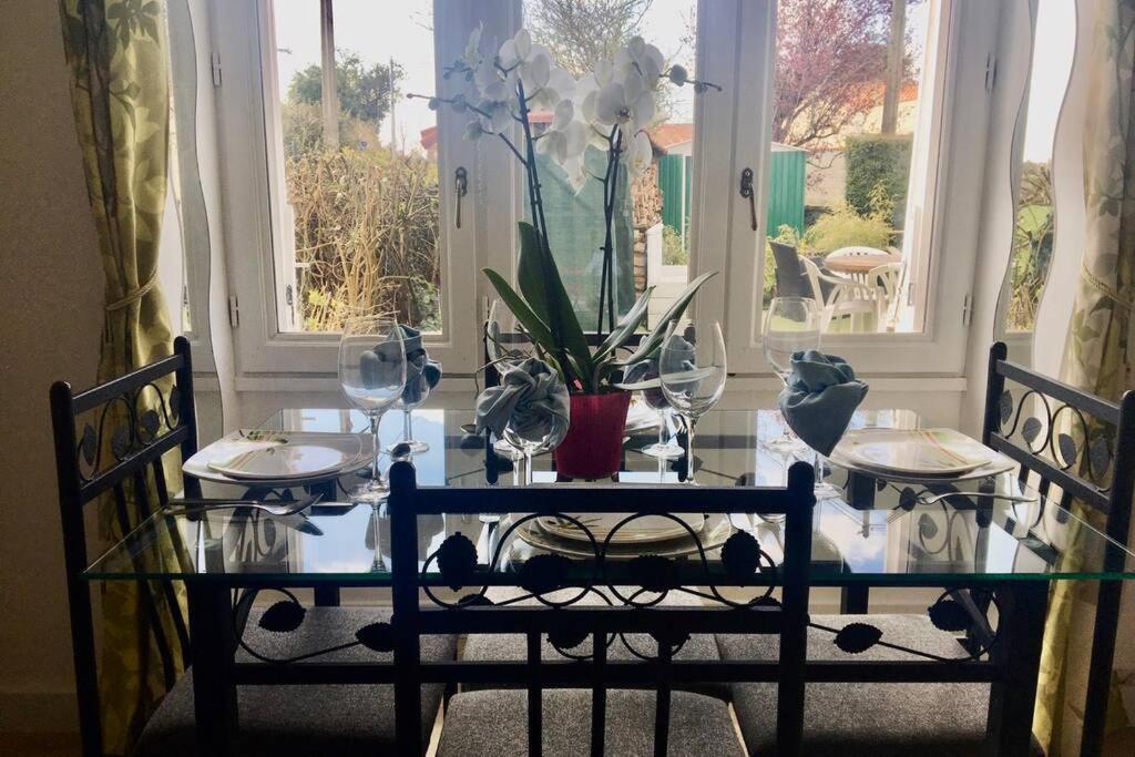 Magnifique Maison 80M² Avec Exterieur Saint-Michel-le-Cloucq Ngoại thất bức ảnh